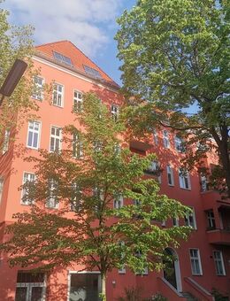 Vermietete 4-Zimmer-Altbauwohnung mit Charme und viel Platz - Berlin