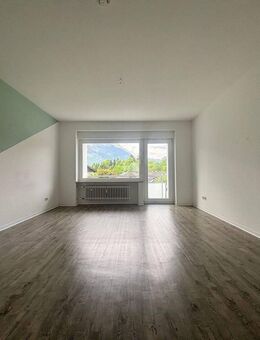 Wohnen an der malerischen Loisach - 4,5-Zimmerwohnung am Ortsrand mit Bergblick - Garmisch-Partenkirchen