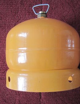 Gasflasche f. Camping 2kg Propan / Butan aus Kroatien - GEFÜLLT ! - Hannover Linden-Limmer
