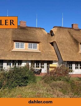 Reetdach-Domizil in bester, strandnaher Lage - Wenningstedt-Braderup (Sylt)