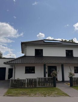 Toskanische Traumvilla mit Doppelgarage, Dachterrasse & Smart-Home-System - Baujahr 2018 - Winsen (Luhe)