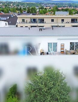 Modernes Wohnen über den Dächern - 3 Zimmer Wohnung mit Sonnenterrasse - Rottenburg (Neckar)