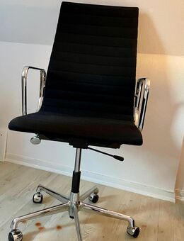 Vitra Alu Chair EA 117 - Hamburg