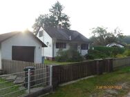 Einfamilienhaus mit Wintergarten, Sauna, Garage und großem Traumgrundstück in ruhiger Lage - Postbauer-Heng (Markt)