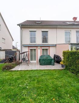 Ihr neues Zuhause in Mühlhof: Modernes Reihenhaus mit viel Platz für die Familie - Nürnberg