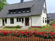 Sehr gepflegtes Zweifamilienhaus mit liebevoll angelegtem Garten zu verkaufen - Rotenburg (Wümme)