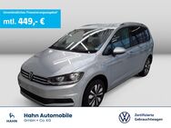 VW Touran, 2.0 TDI Move elektr, Jahr 2024 - Backnang