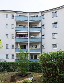 Vermietete 1-Zimmerwohnung mit gutem Energiewert & Wannenbad nahe Schloßstraße - Berlin