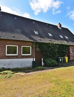 Bezugsfreies, großes Haus 3WE mögl. und Bauplatz in gesuchter Lage von Husum - Husum (Schleswig-Holstein)