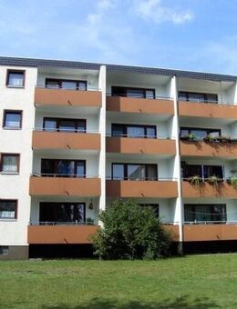 3 Zimmer Erdgeschoßwohnung mit Stellplatz und Balkon - Gifhorn
