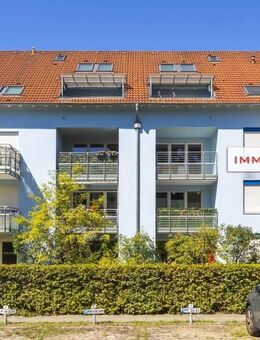 IMMOBERLIN.DE - Sehr attraktive Wohnung mit Südterrasse & Pkw-Stellplatz - Kleinmachnow
