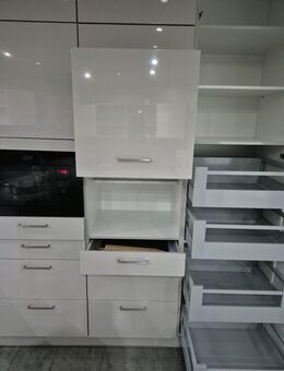 XXL Küche mit Insel und allen elektrischen Geräten. Top Zustand. - Berlin Charlottenburg-Wilmersdorf