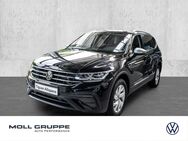 VW Tiguan, 2.0 l TDI Allspace Life, Jahr 2022 - Düsseldorf