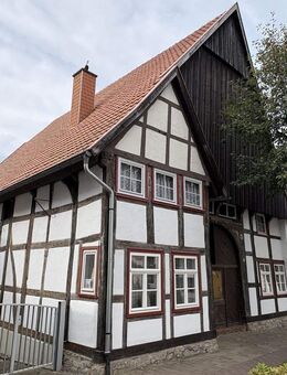 Historisches Vierständer-Dielenhaus mit außergewöhnlicher Substanz im Herzen von Barntrup - Barntrup