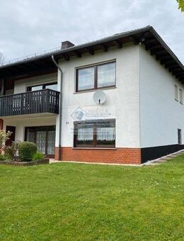 Bungalow mit Doppel-Garage - Bad Zwesten