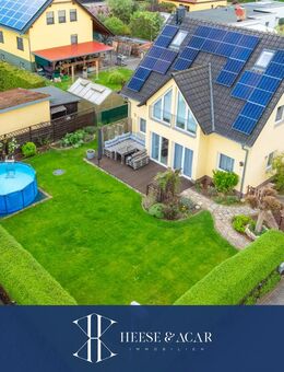 Ruhe & Privatsphäre - Freistehendes Einfamilienhaus mit Doppelcarport, Photovoltaik & ausgebautem DG - Berlin