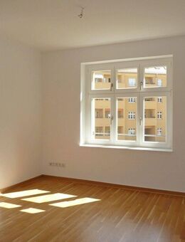 Lichtdurchflutete 2-Zimmerwohnung mit sonniger Loggia im stilvoll sanierten Gohliscarré! - Leipzig