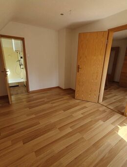 2-Zimmer Dachgeschosswohnung mit Balkon in Fußgängerzone in Bad Cannstatt - Stuttgart