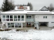 Sinsheim-Reihen: Bungalow mit Einliegerwohnung, Zwei-Generationen-Haus oder Wohnen und Arbeiten unter einem Dach? - Sinsheim