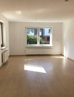 Zieh sofort ein - möblierte 2-Zimmer-Wohnung in Mölln wartet auf dich! - Mölln (Schleswig-Holstein)