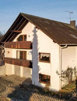 Massives, sanierungsbedürftiges Zweifamilienhaus mit 192 qm Wohnfläche in ruhiger Wohnlage - Gondelsheim