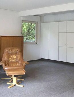 Warstein-Belecke: Großes Einfamilienhaus in ruhiger Wohnlage! - Warstein