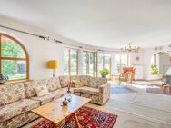 Gute Infrastruktur trifft auf ruhige Lage - Exklusives Architektenhaus mit 790 m² Grundstücksfläche - Neubiberg