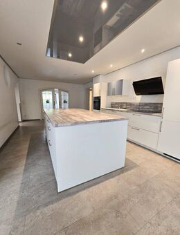 Renovierte 3 Zimmer Wohnung mit Terrasse und eigenem Garten - Arnsberg