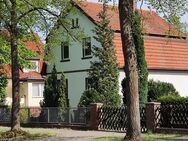 Einfamilienhaus mit 2 Wohnungen und großem Grundstück. - Eichwalde