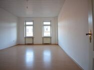 Studenten aufgepasst! Helle, WG-taugliche Wohnung sofort frei - Mannheim