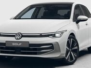 VW Golf, 1.5 l Style eTSI IQ-Light Panoraman, Jahr 2022 - Wunstorf