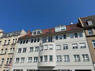 Ideal geschnittene, frisch renovierte und zentral gelegene Wohnung mit Aufzug und Balkon! - Halle (Saale)