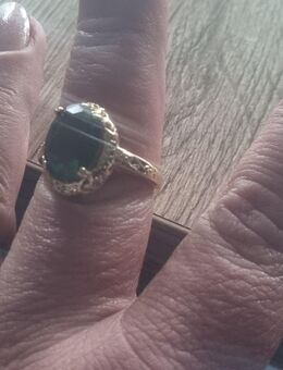 Nachlass Ring Unikat 750 Gold mit Smaragd - Bünde