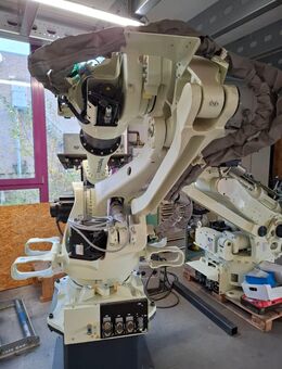 2 Roboter des Herstellers Kawasaki, einzeln oder als komplette Anlage - Borgholzhausen