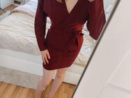 NA-KD Kleid M rot - Bestensee