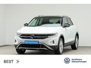 VW T-Roc, 1.5 TSI STYLE 17ZOLL, Jahr 2024 - Mühlheim (Main)