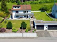 Sonniges und gepflegtes 1-2 Familienhaus mit schönem Ausblick in Südwestlage - Albstadt