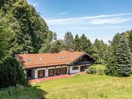 Traditionelle Landhausvilla mit traumhaftem See- und Bergblick. - Gmund (Tegernsee)