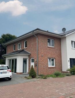 Modernes Wohnen im Zentrum von Garrel - Doppelhaushälfte mit viel Platz zum Wohlfühlen - Garrel