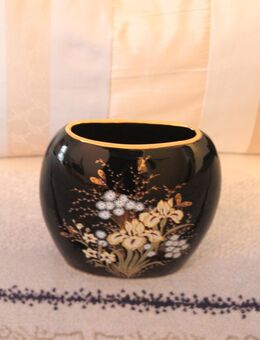 Außergewöhnliche Blumenvase oval / 18 cm hoch - Wolfsburg