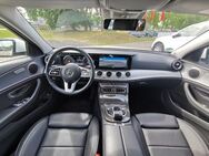 Mercedes-Benz E 300 de Avantgarde 2.0l 225 kW RFK + 8-Fach - Kalkar