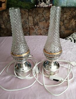 Verk. 2 Tischlampen. - Grimma