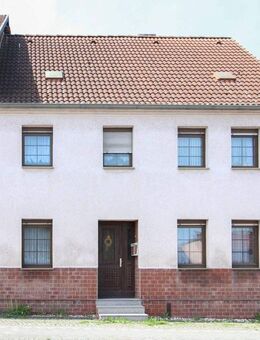 Reihenhaus in Jerichow mit 7 Zimmern, Garten und viel Potenzial - Jerichow