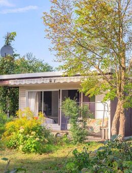 Verborgene Harmonie aus Wasser und Grün - Idylle mit eigenem See - Brandenburg (Havel)