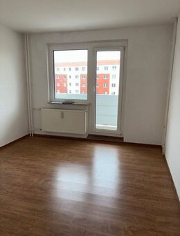 Schöne 2- Zimmer wartet auf Ihren Einzug - Waren (Müritz)