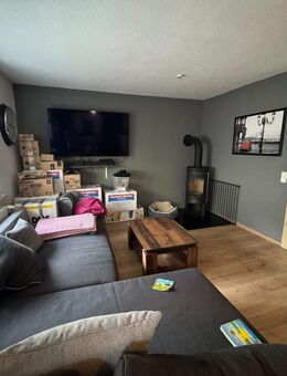 4 Zimmer Erdgeschosswohnung mit Terrasse, Kfz Stellplatz und Keller - Gersthofen