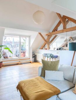 +++Ihr Traum in Schwabing-West+++ 2,5-Zimmer-Dachgeschossidylle mit Charme und Weitblick - München