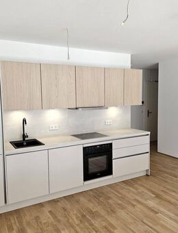 Neubauwohnung mit großem Balkon und Einbauküche - Nürnberg