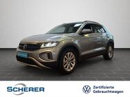 VW T-Roc, 1.5 TSI Life 4 All, Jahr 2024 - Aschaffenburg