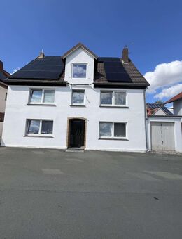 Haus mit vielen Möglichkeiten, Einliegerwohnung, PV-Anlage und 2 Garagen - Borgentreich (Orgelstadt)